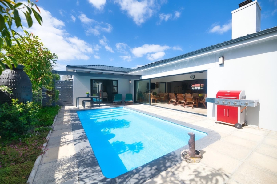 To Let 3 Bedroom Property for Rent in Northcliff Western Cape